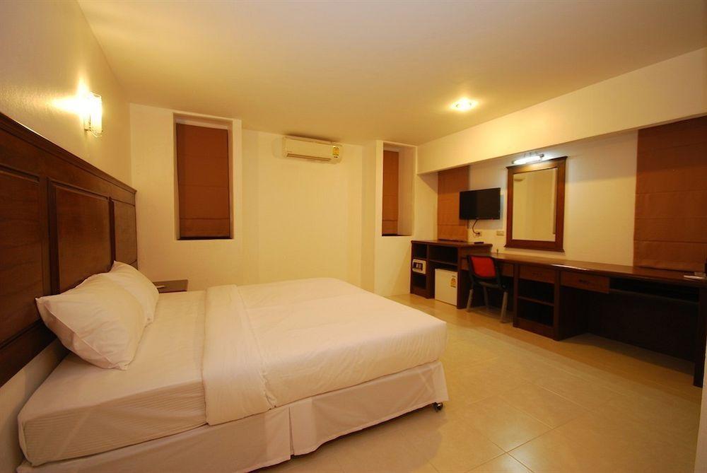 Patong Budget Rooms ภายนอก รูปภาพ
