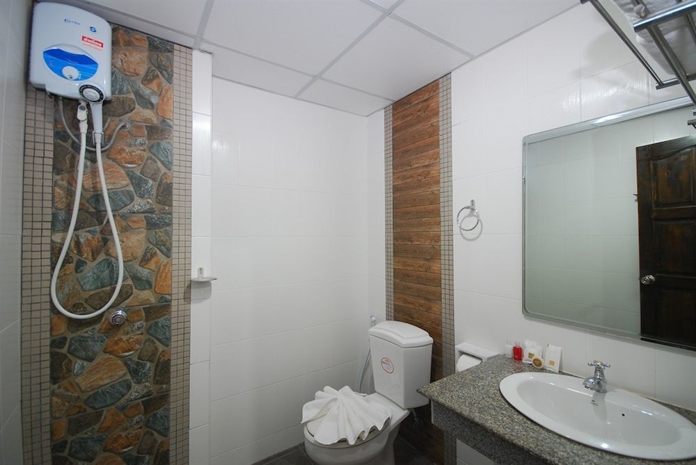 Patong Budget Rooms ภายนอก รูปภาพ